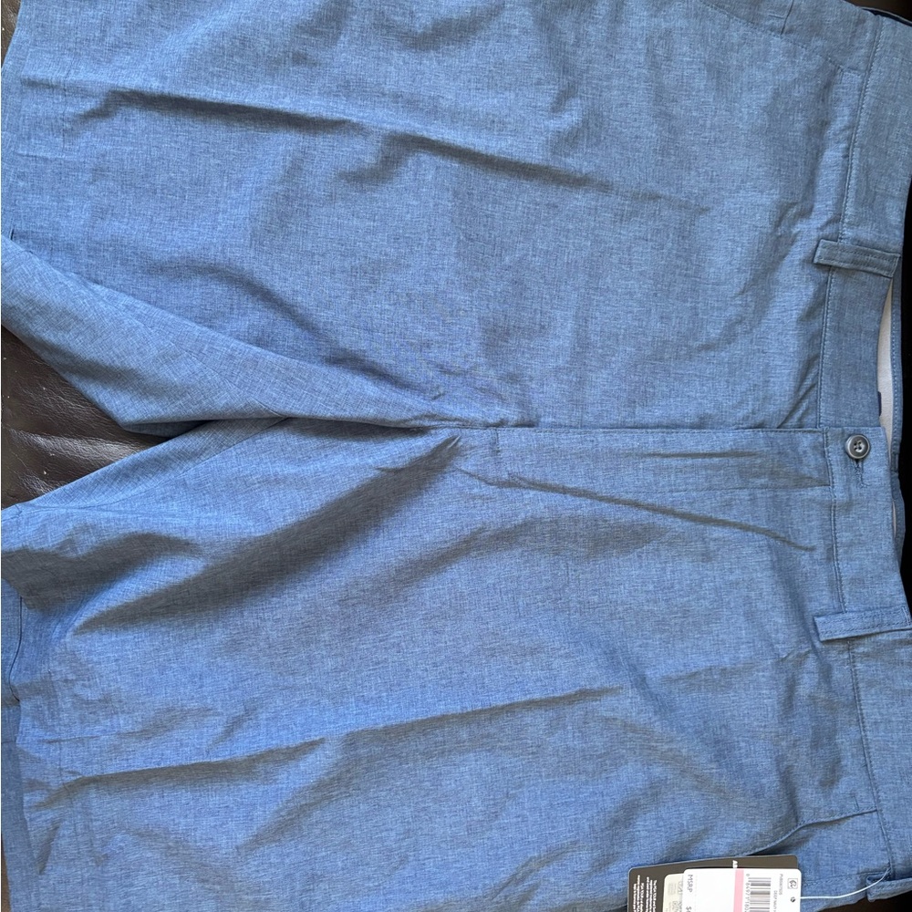 Men's PGA Tour golf shorts